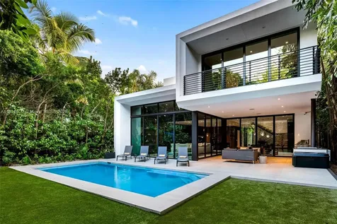 77 SW 18th Terrace Miami FL 33129