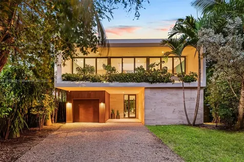 77 SW 18th Terrace Miami FL 33129