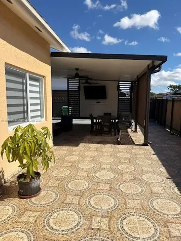 733 SW 99th Court Circle Miami FL 33174