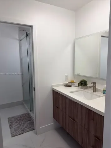 733 SW 99th Court Circle Miami FL 33174