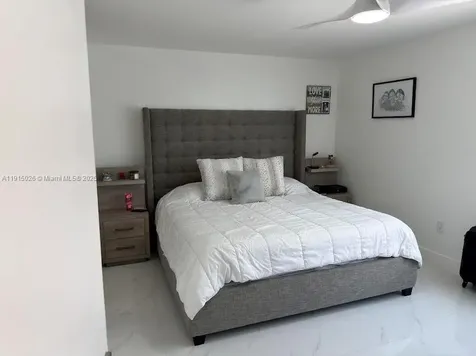 733 SW 99th Court Circle Miami FL 33174