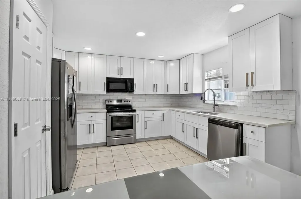 2920 NW 9th Place Fort Lauderdale FL 33311