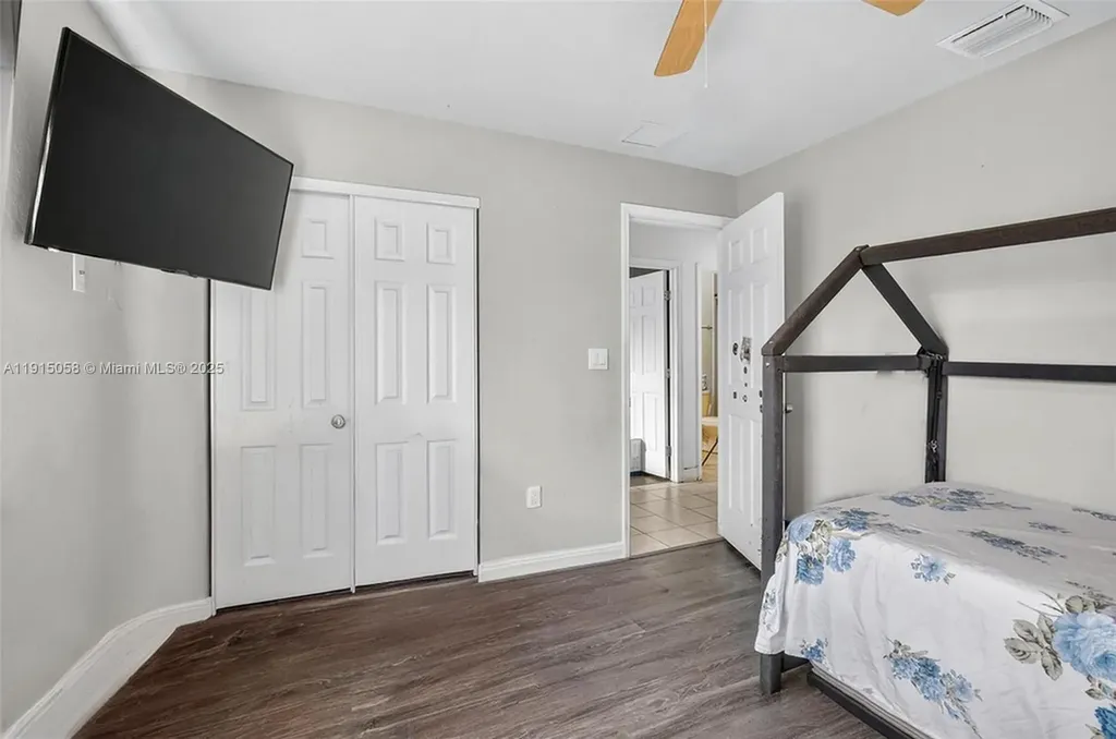 2920 NW 9th Place Fort Lauderdale FL 33311