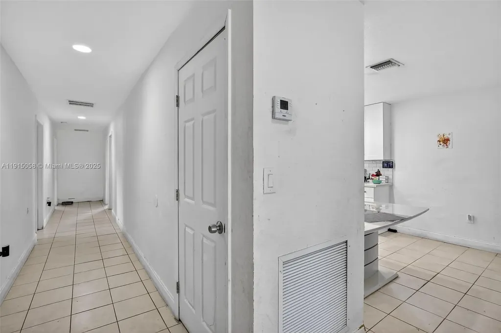 2920 NW 9th Place Fort Lauderdale FL 33311