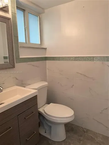 18901 NE 14th Miami FL 33179