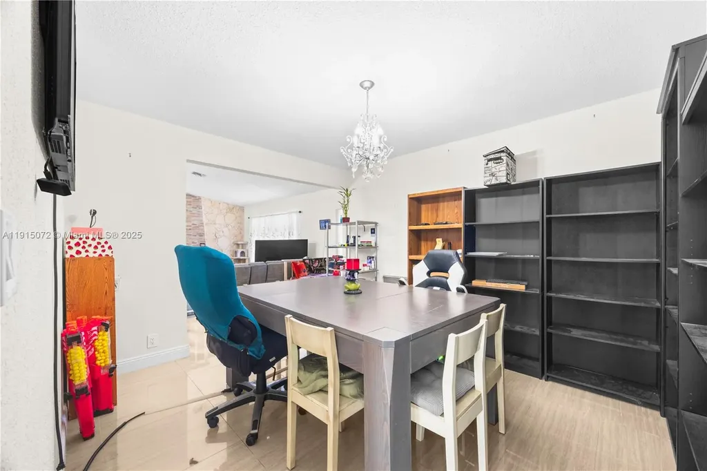 284 NW 92nd Avenue Coral Springs FL 33071