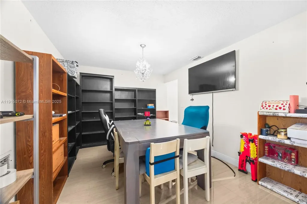 284 NW 92nd Avenue Coral Springs FL 33071