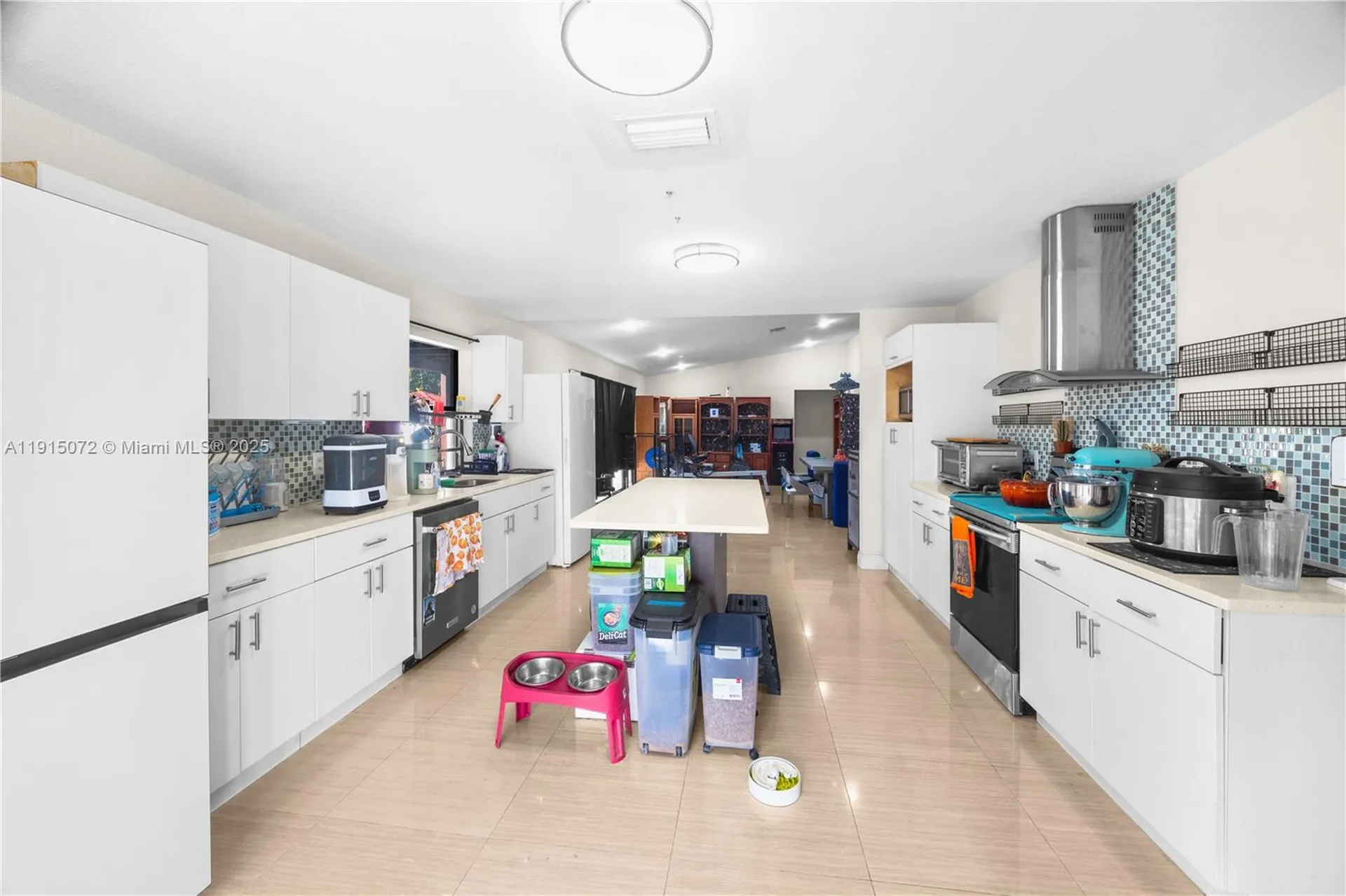 284 NW 92nd Avenue Coral Springs FL 33071