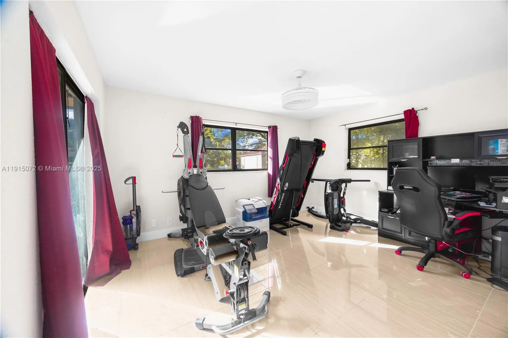 284 NW 92nd Avenue Coral Springs FL 33071