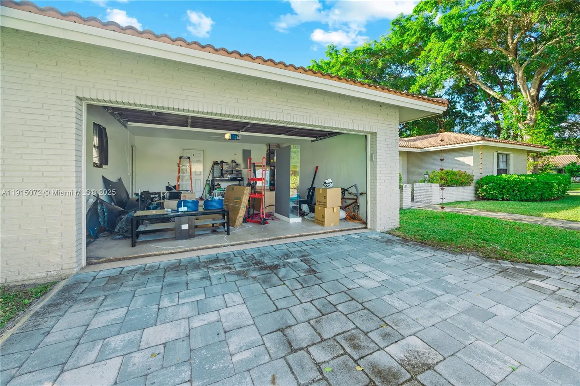 284 NW 92nd Avenue Coral Springs FL 33071