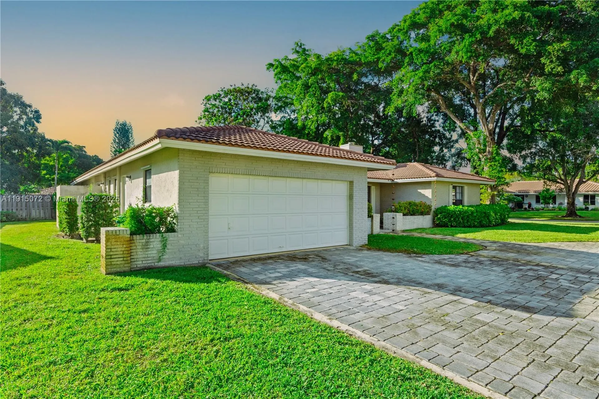 284 NW 92nd Avenue Coral Springs FL 33071