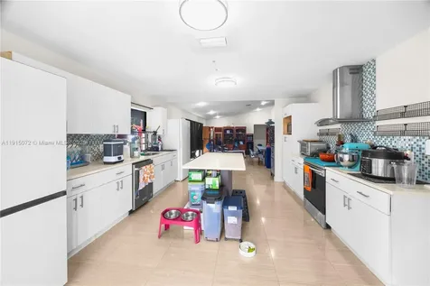 284 NW 92nd Avenue Coral Springs FL 33071