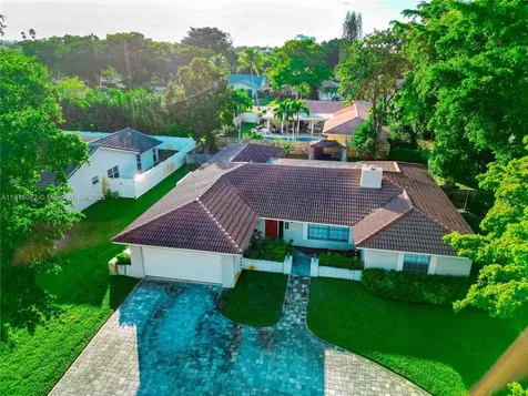284 NW 92nd Avenue Coral Springs FL 33071