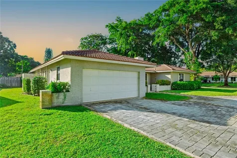 284 NW 92nd Avenue Coral Springs FL 33071
