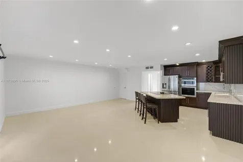 6822 W 2nd Lane Hialeah FL 33014
