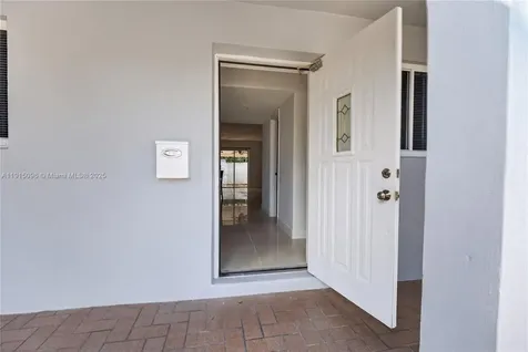 6822 W 2nd Lane Hialeah FL 33014