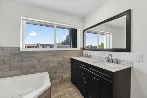 6822 W 2nd Lane Hialeah FL 33014