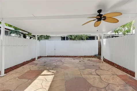6822 W 2nd Lane Hialeah FL 33014