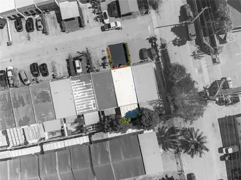 6822 W 2nd Lane Hialeah FL 33014