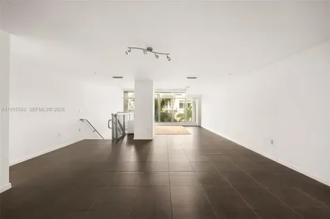 3301 NE 1st Avenue Miami FL 33137