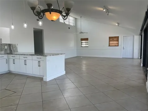 26 S Exuma Road Key Largo FL 33037