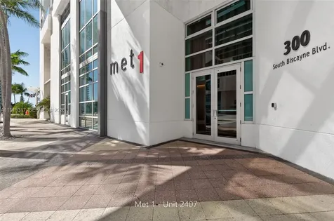 300 S Biscayne Boulevard Miami FL 33131