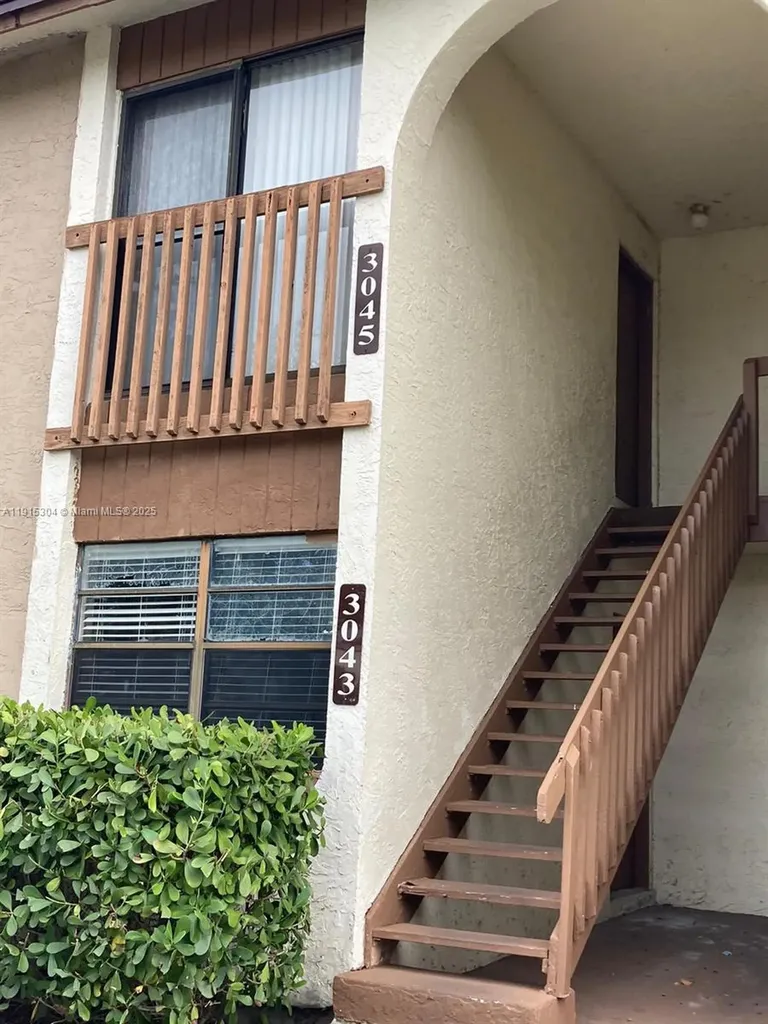 3045 NW 118th Drive Coral Springs FL 33065