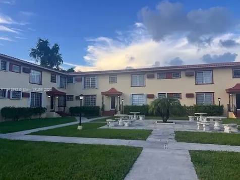 651 SW 11th Street Miami FL 33129