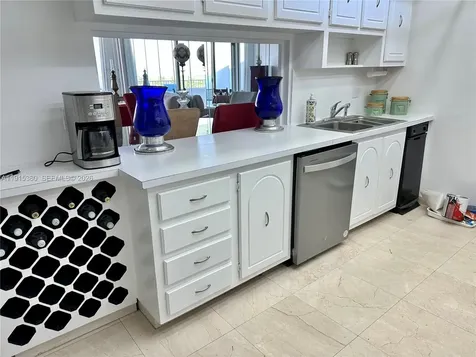 199 Ocean Lane Drive Key Biscayne FL 33149