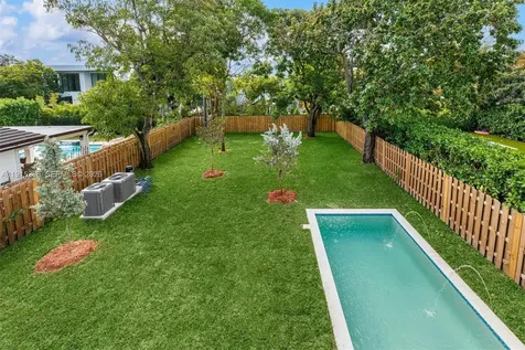 1366 SW 15th Street Miami FL 33145