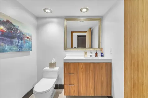465 Brickell Avenue Miami FL 33131