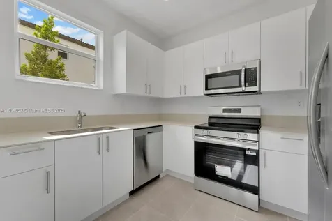 2558 SE 27th Drive Homestead FL 33035