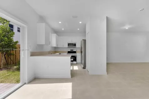 2558 SE 27th Drive Homestead FL 33035