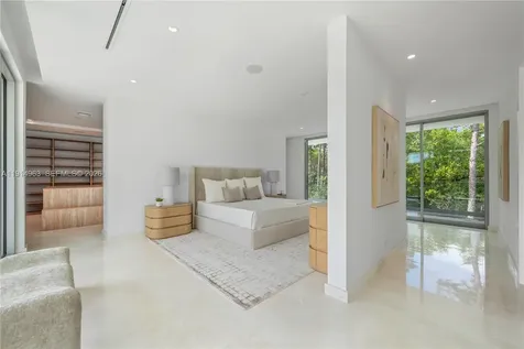 6720 SW 98th Street Pinecrest FL 33156