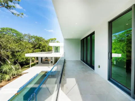6720 SW 98th Street Pinecrest FL 33156