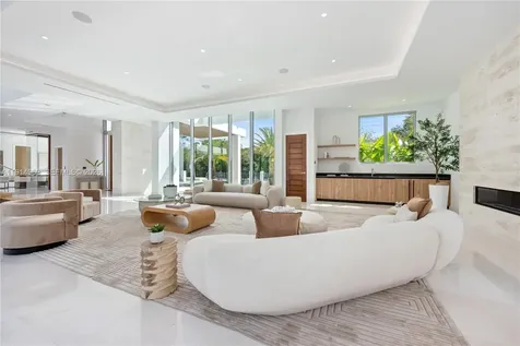 6720 SW 98th Street Pinecrest FL 33156