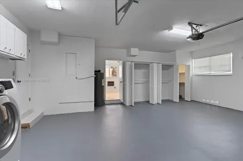 1961 NE 188th Street Miami FL 33179