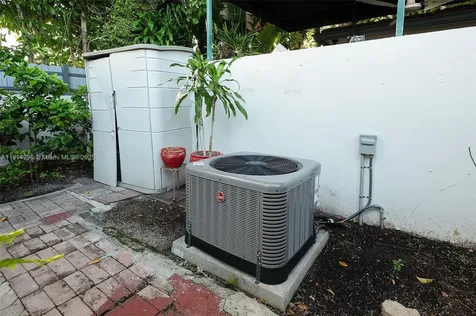 5428 SW 131st Court Miami FL 33175