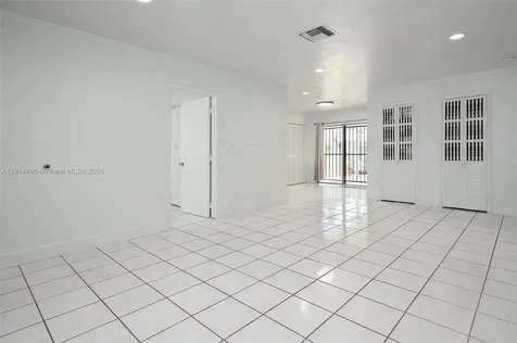 5428 SW 131st Court Miami FL 33175
