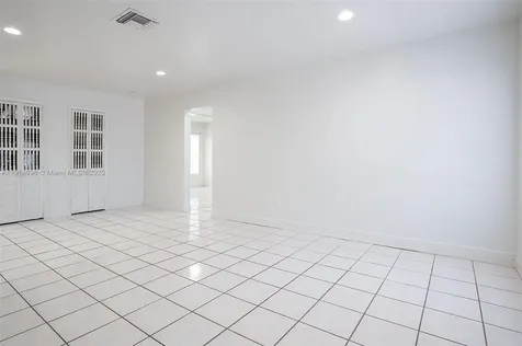 5428 SW 131st Court Miami FL 33175