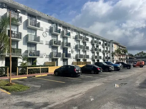 16450 NW 2nd Avenue Miami FL 33169