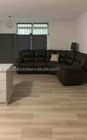 16450 NW 2nd Avenue Miami FL 33169