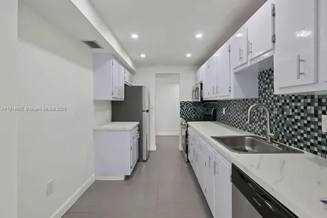 4174 Inverrary Drive Lauderhill FL 33319
