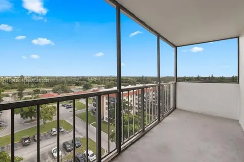 4174 Inverrary Drive Lauderhill FL 33319