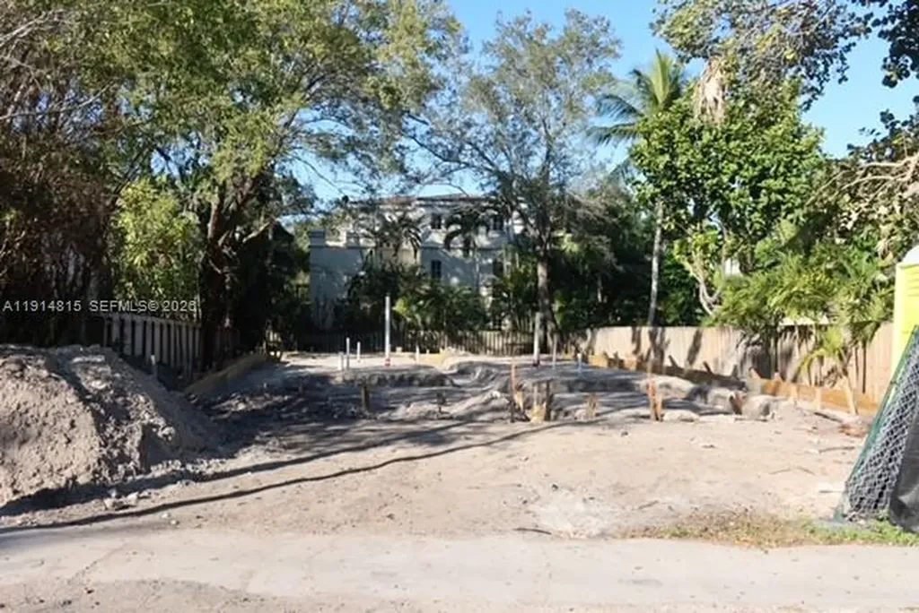 207 NE 17th Avenue Fort Lauderdale FL 33301