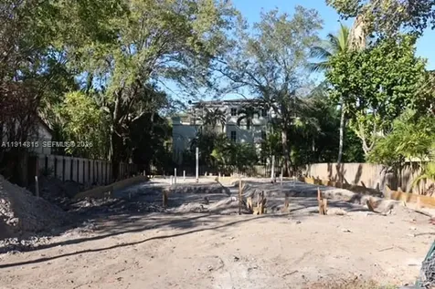 207 NE 17th Avenue Fort Lauderdale FL 33301