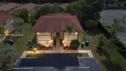 825 SW 10th Street Hallandale Beach FL 33009