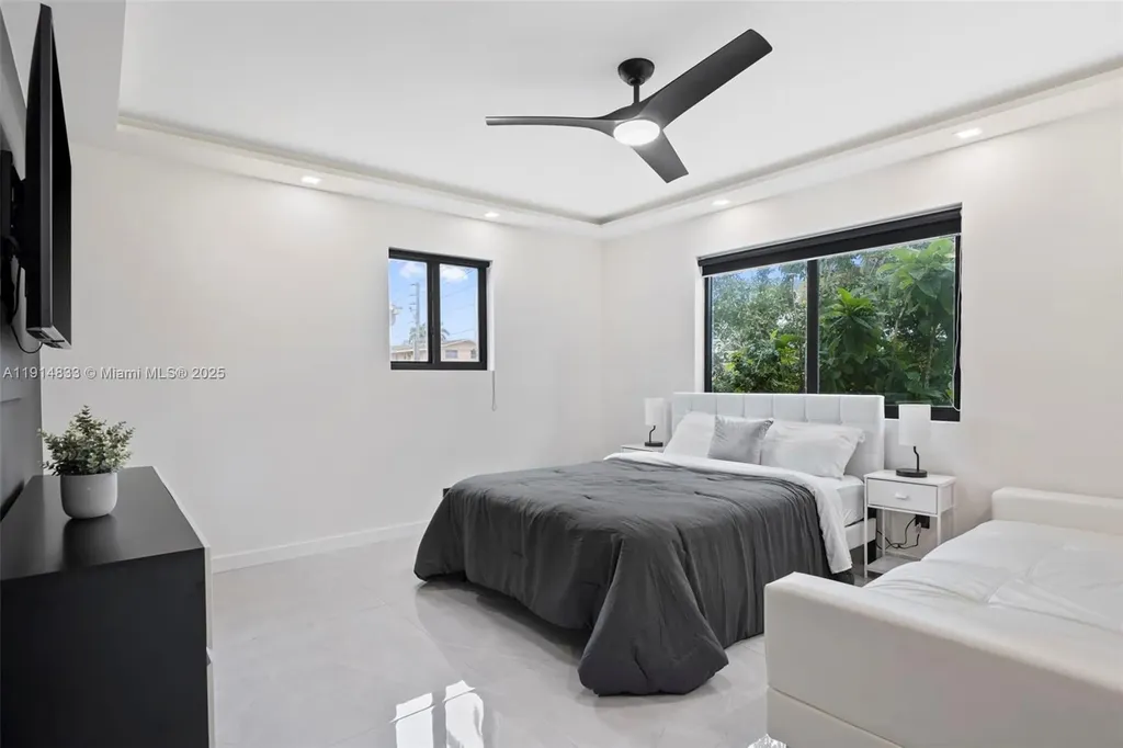 1101 N 14th Avenue Hollywood FL 33020