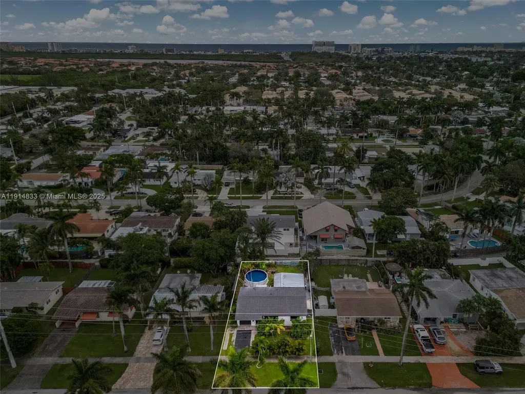 1101 N 14th Avenue Hollywood FL 33020