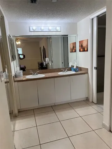 1301 SW 142nd Avenue Pembroke Pines FL 33027
